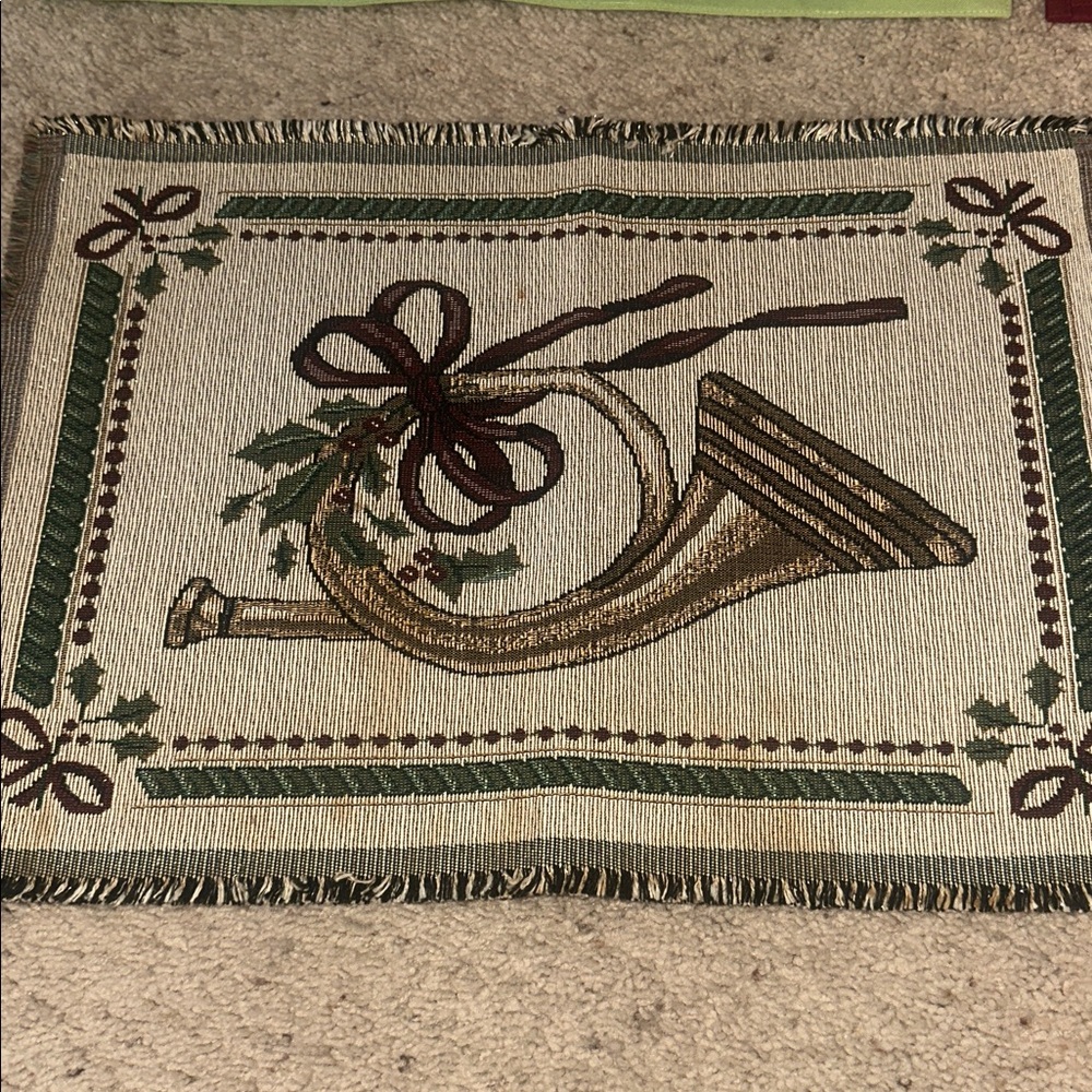 Festive Holiday Placemat assortment of 5- Red, Green, Burgundy, and Cream - Picture 2 of 12